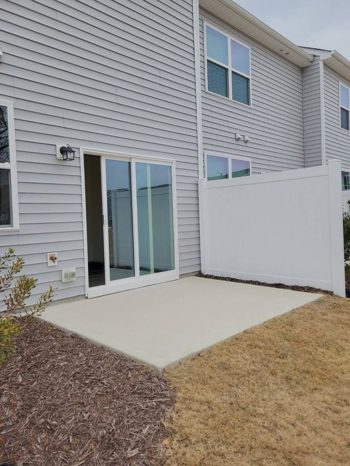 1122 Tofino Dr - Photo 4 of 14