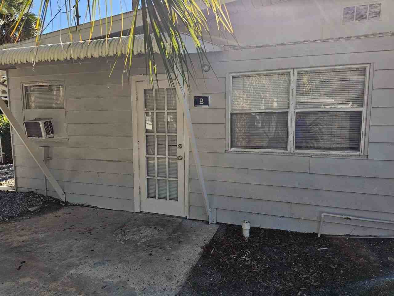 1846 Powell Dr #B - Photo 2 of 2