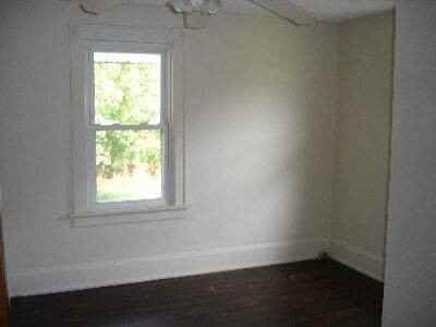 541 Griffith Ave Sw - Photo 7 of 9