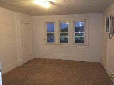 528 Inman St - Photo 5 of 7