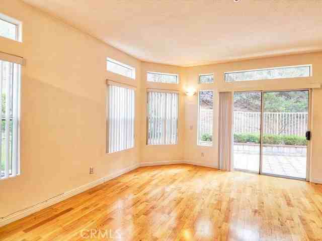 968 Calle Amable - Photo 4 of 8