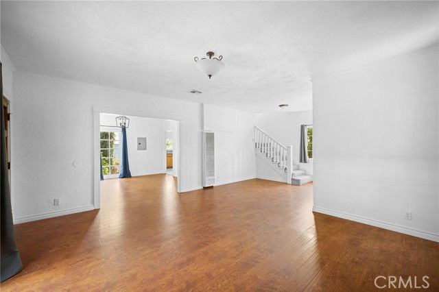 2526 Foothill Blvd - Photo 2 of 8