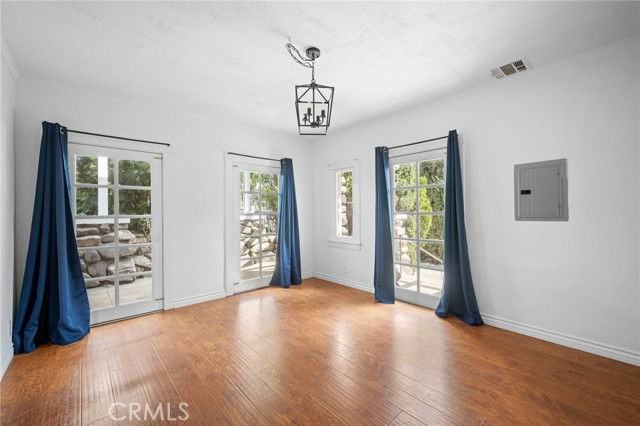 2526 Foothill Blvd - Photo 5 of 8