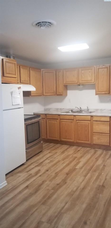 15 E 15th Ave - Photo 2 of 5