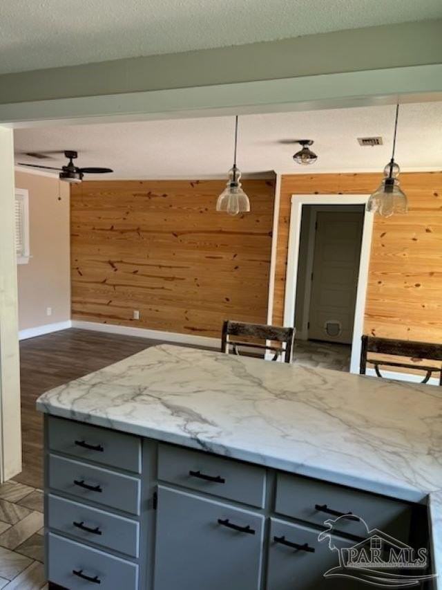 5574 Vega Dr - Photo 4 of 8