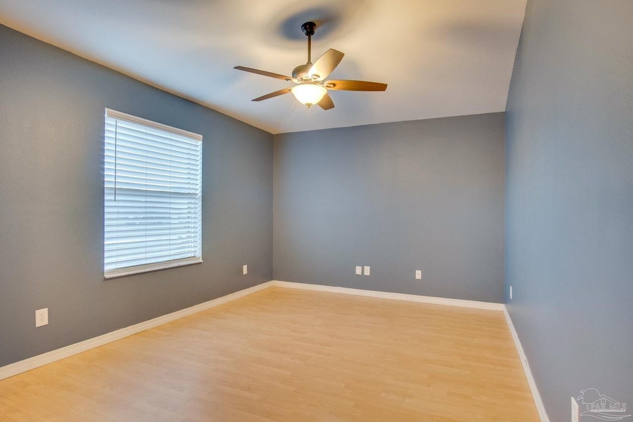 4619 Carmel Cir - Photo 4 of 20