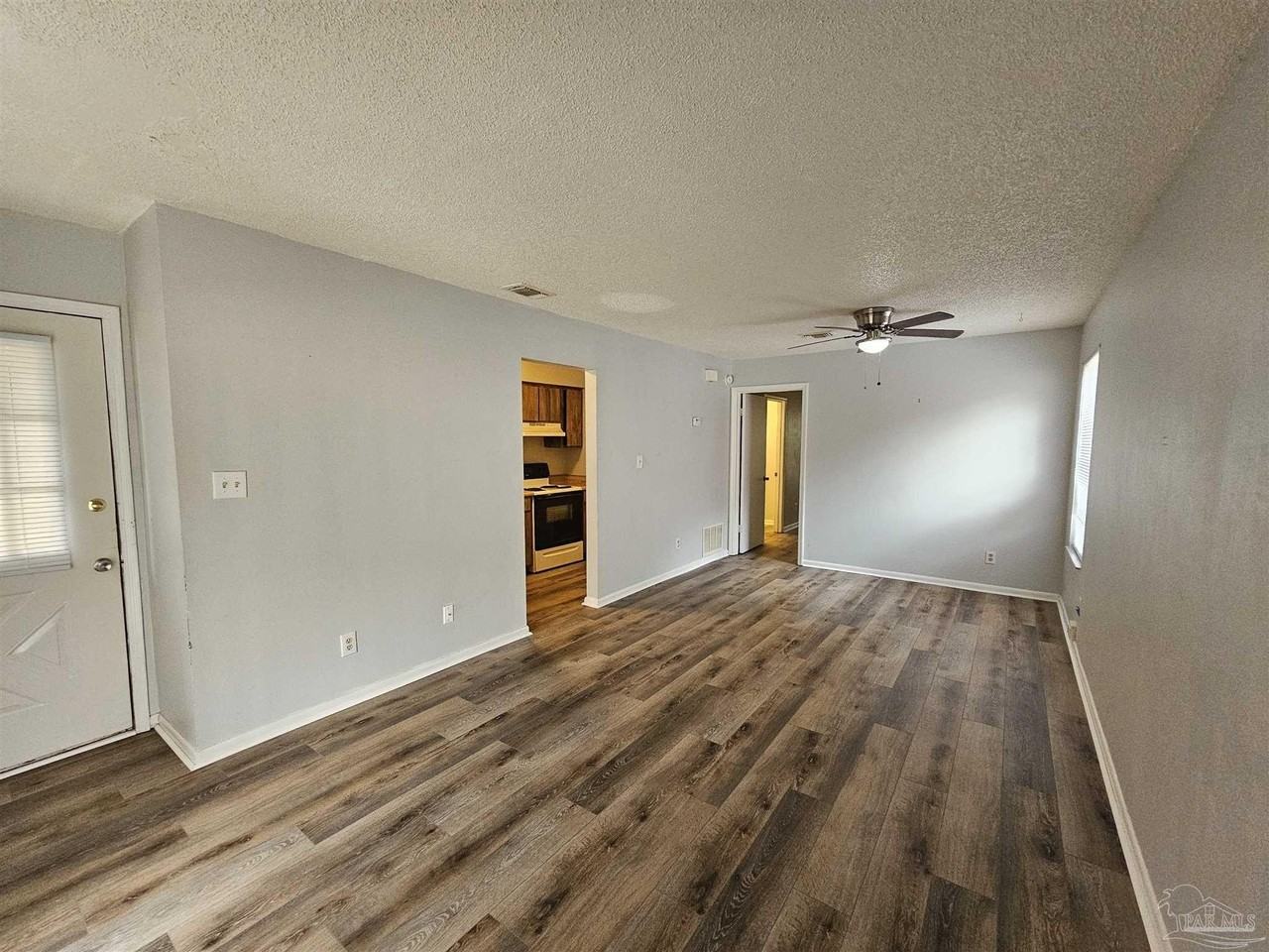 6288 Hamilton Bridge Rd Apt 704 - Photo 4 of 11