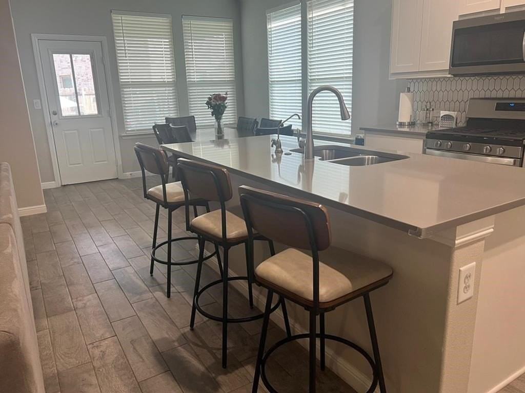 6 Los Campos Dr - Photo 3 of 20