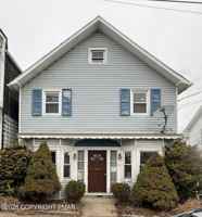 featured image of 735 Main St Apt 2 #Apt 2