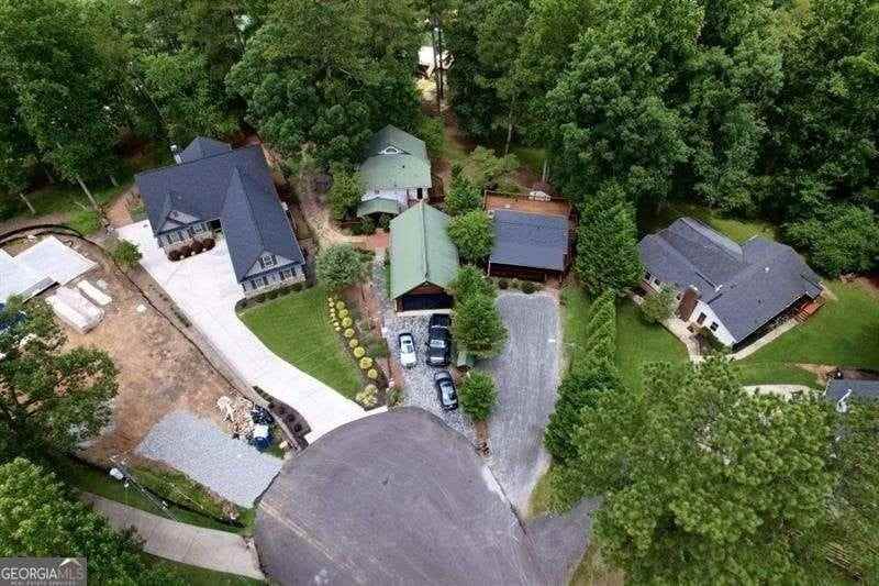 8940 Bay Dr - Photo 2 of 22