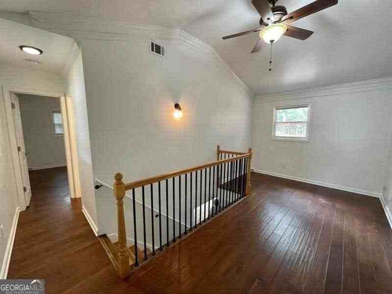 8940 Bay Dr - Photo 4 of 22