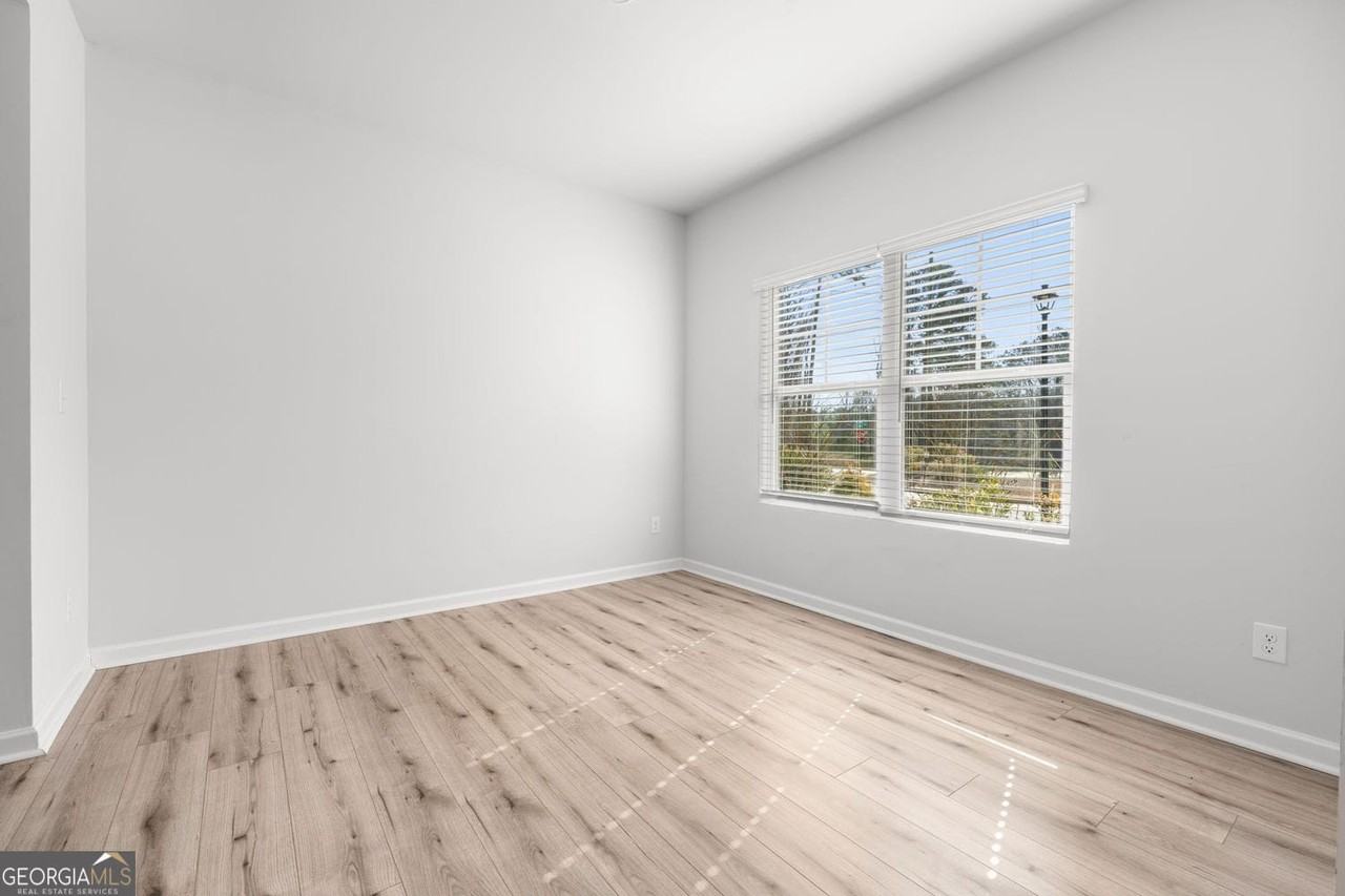 100 Petunia Ct - Photo 5 of 30