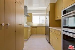 featured image of 119 N Almont Dr