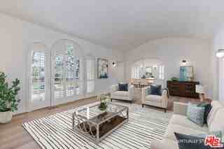 119 N Almont Dr - Photo 4 of 8