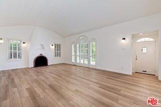 119 N Almont Dr - Photo 5 of 8