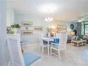 400 18th St #I8 - Photo 5 of 36