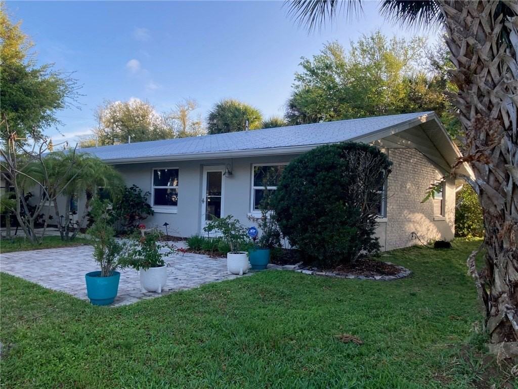 5008 Tradewinds Dr - Photo 2 of 14