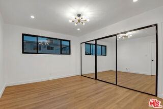 950 Havenhurst Dr #6 - Photo 5 of 8