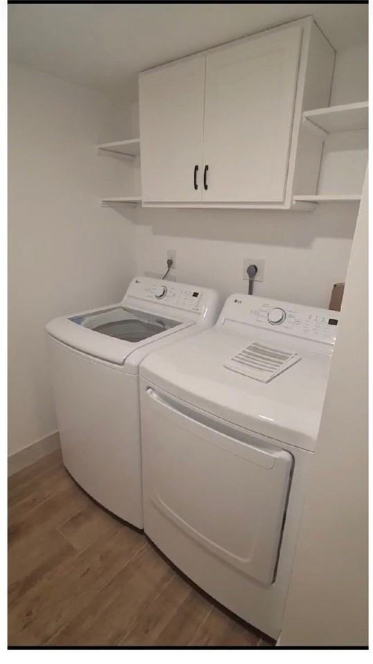 1965 Sw Silver Pine Way Apt E1 - Photo 3 of 12