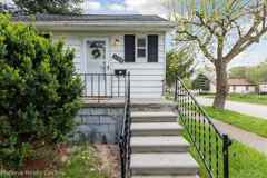 27304 Groveland St - Photo 1 of 1