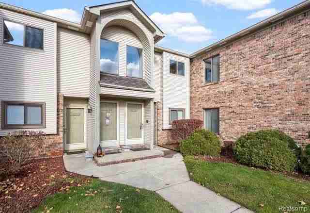 42740 Lilley Pointe Dr - Photo 2 of 15