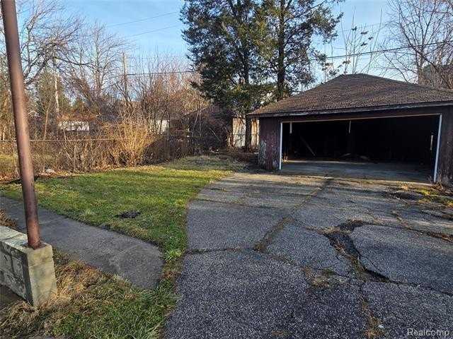 5274 Nottingham Rd - Photo 3 of 22