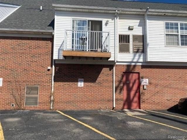 1125 Eureka Rd #202 - Photo 2 of 10