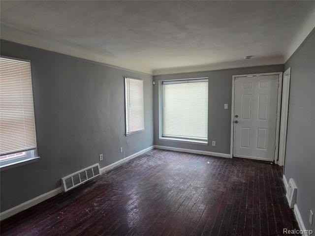 12920 Payton St - Photo 4 of 23