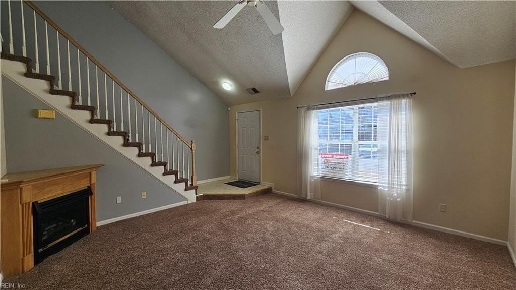 228 N Hill Ln - Photo 2 of 16