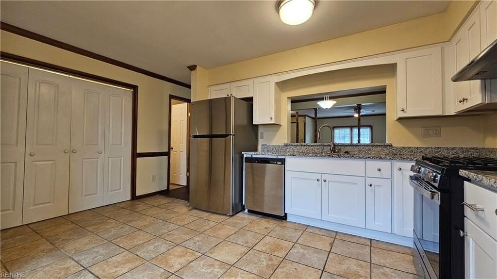 2031 Lyndora Rd - Photo 7 of 16