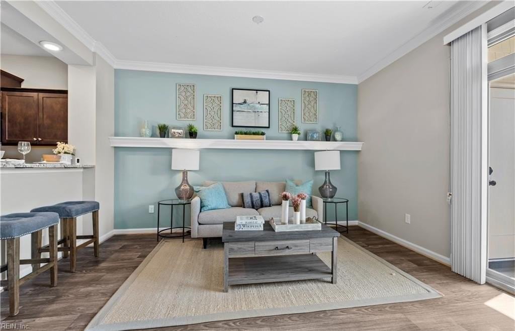 1006 Kathy Ann Way W - Photo 6 of 50