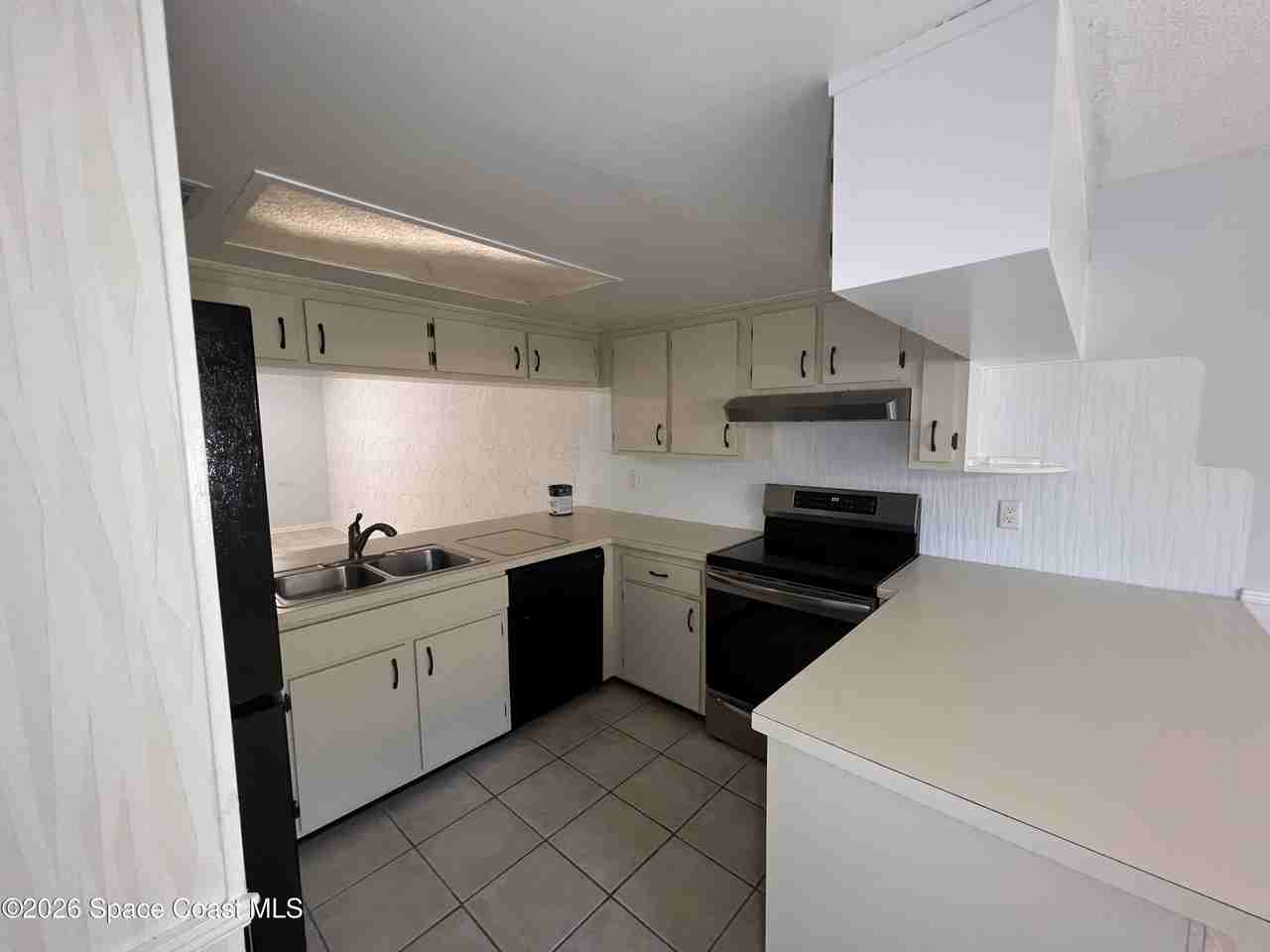 1051 Clearmont St Ne Apt 204-4 - Photo 6 of 16