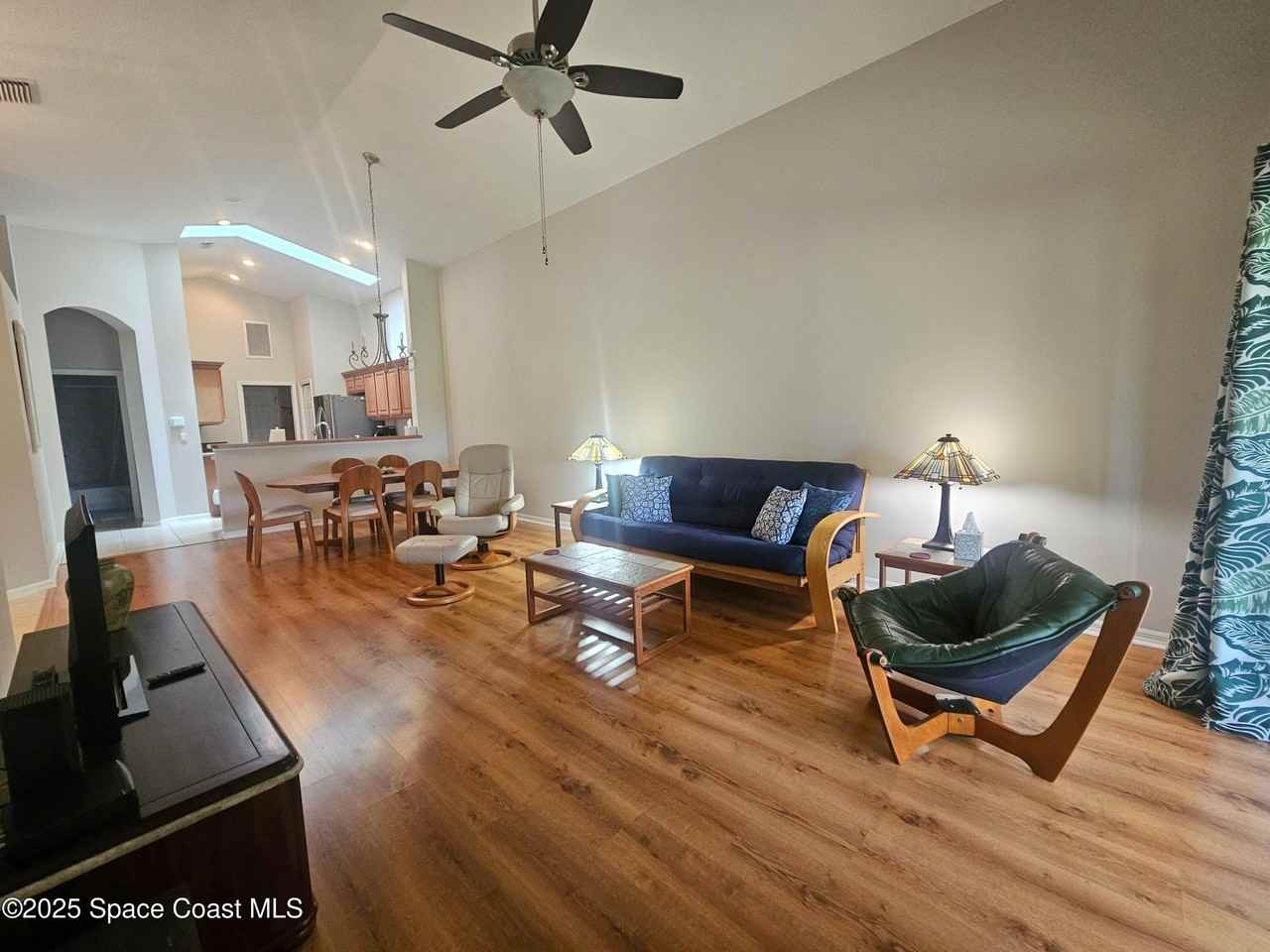 5324 Tay Ct - Photo 5 of 32