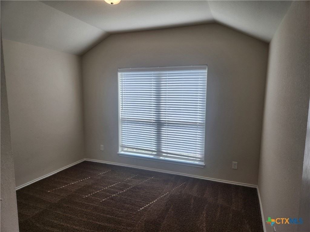 2320 Petersburg Ln - Photo 3 of 14