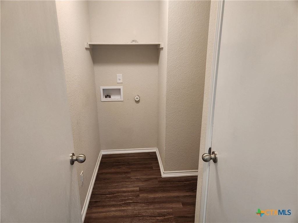 2320 Petersburg Ln - Photo 6 of 14