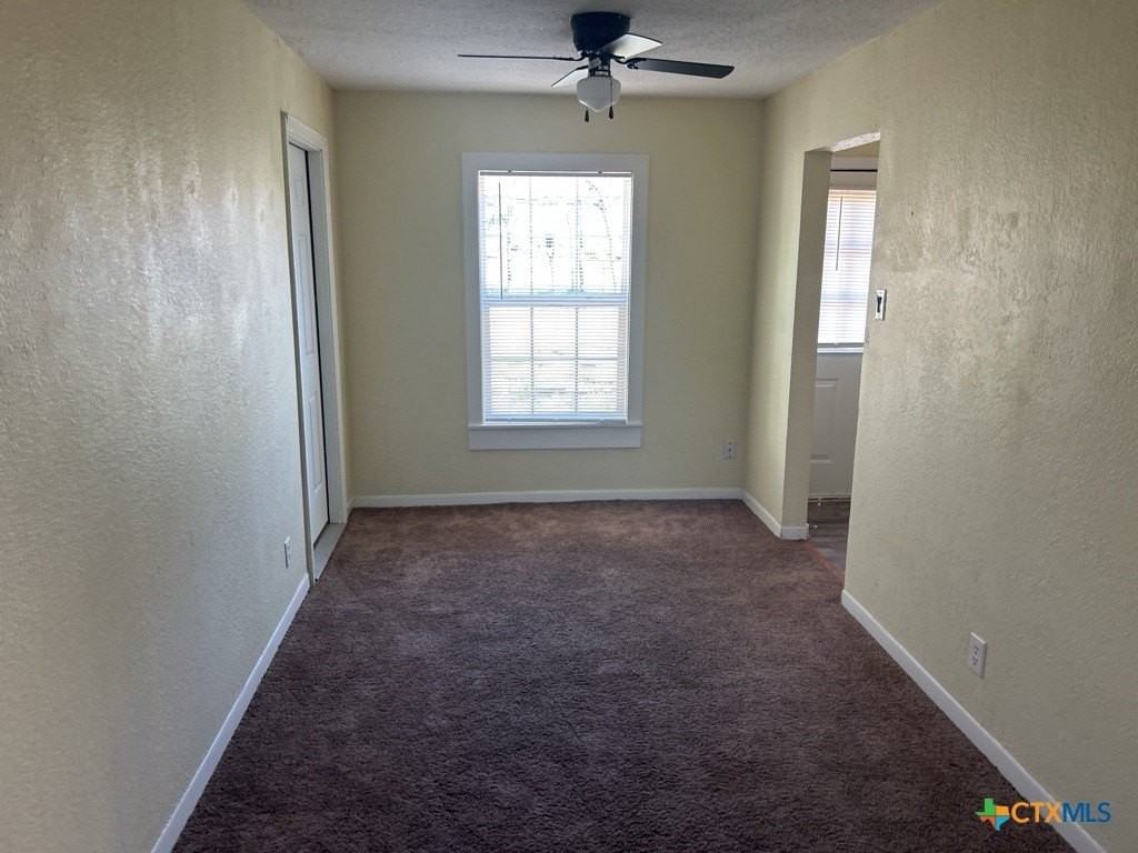 515 Kern Rd - Photo 4 of 10