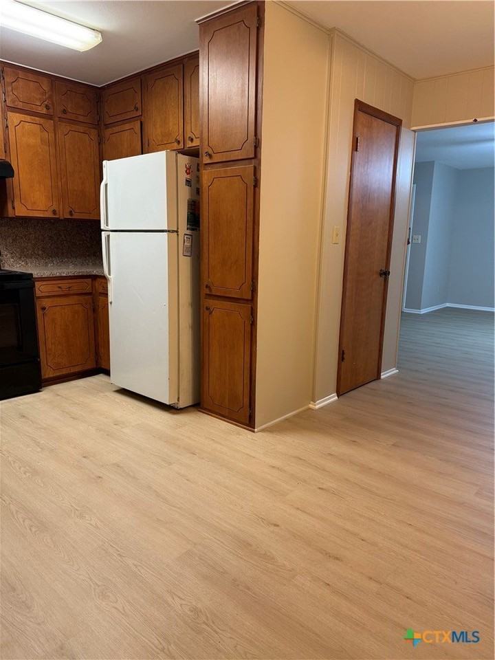 482 Kerlick Ln - Photo 6 of 8