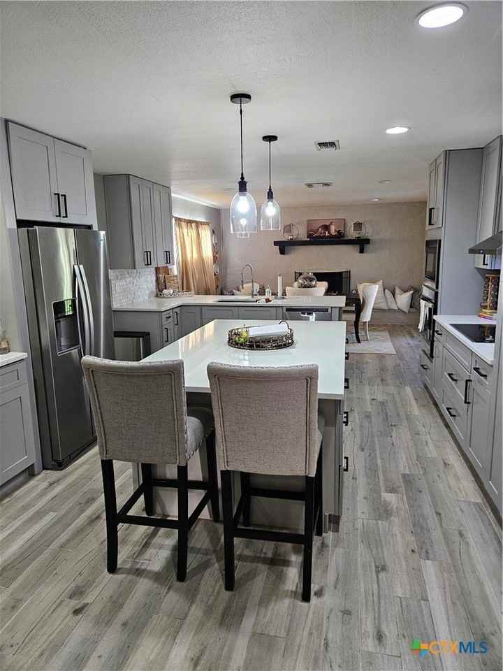 402 W Tanglewood Dr - Photo 4 of 4