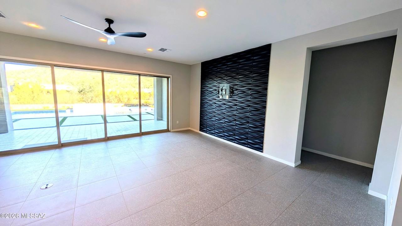 7062 W Patina Dr - Photo 5 of 28