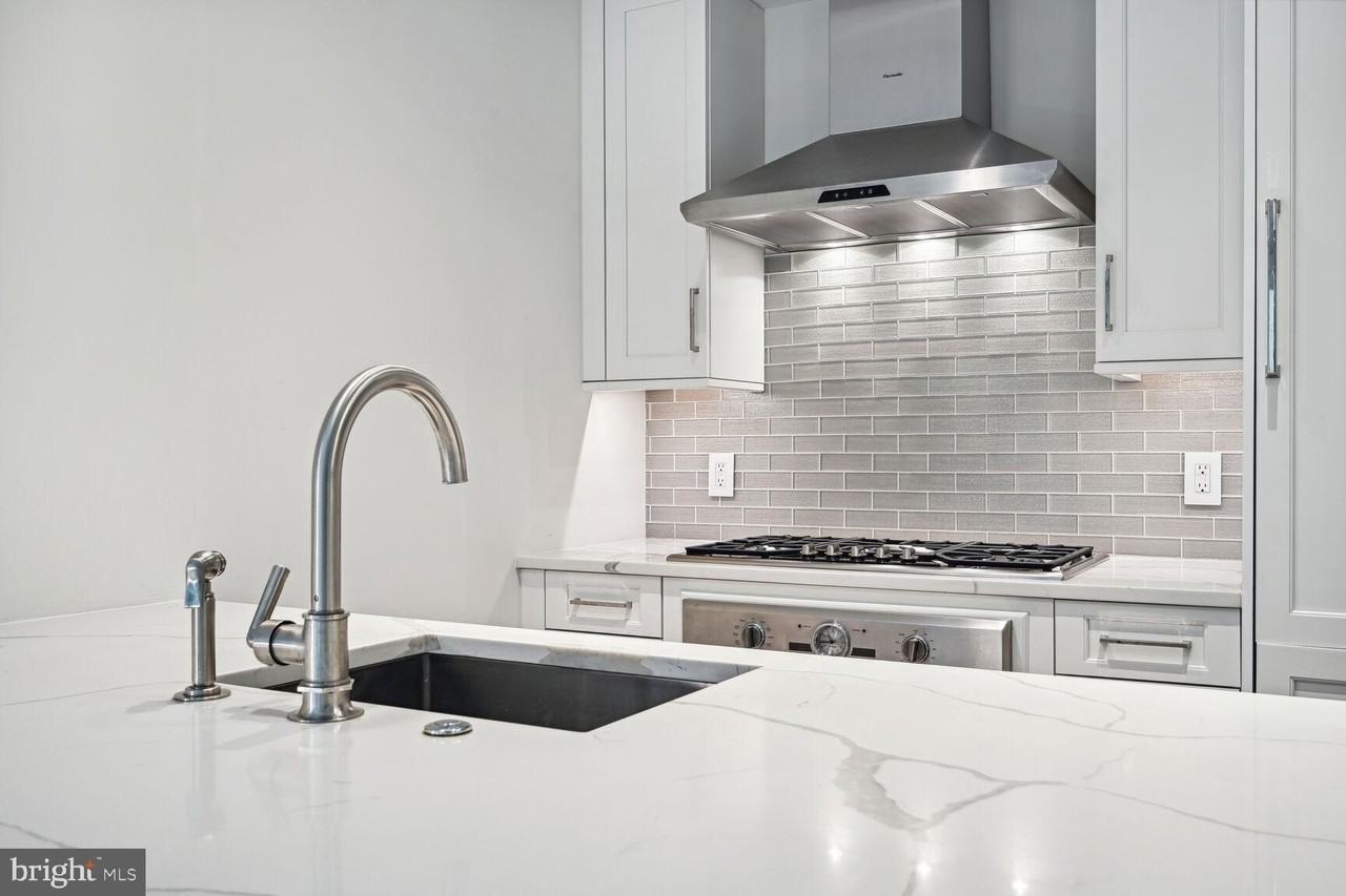 1108 16th St Nw Unit 604 - Photo 4 of 20