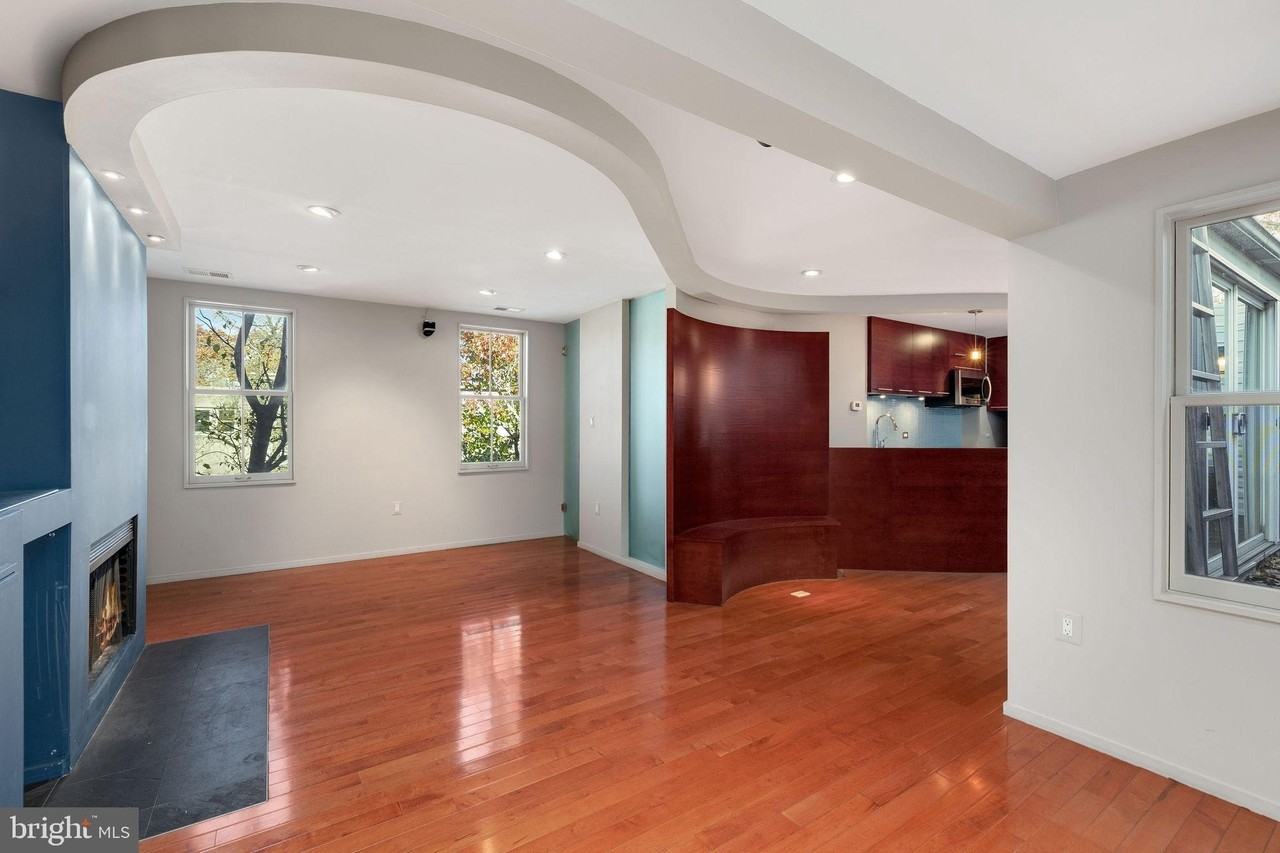 721 D St Ne - Photo 3 of 35