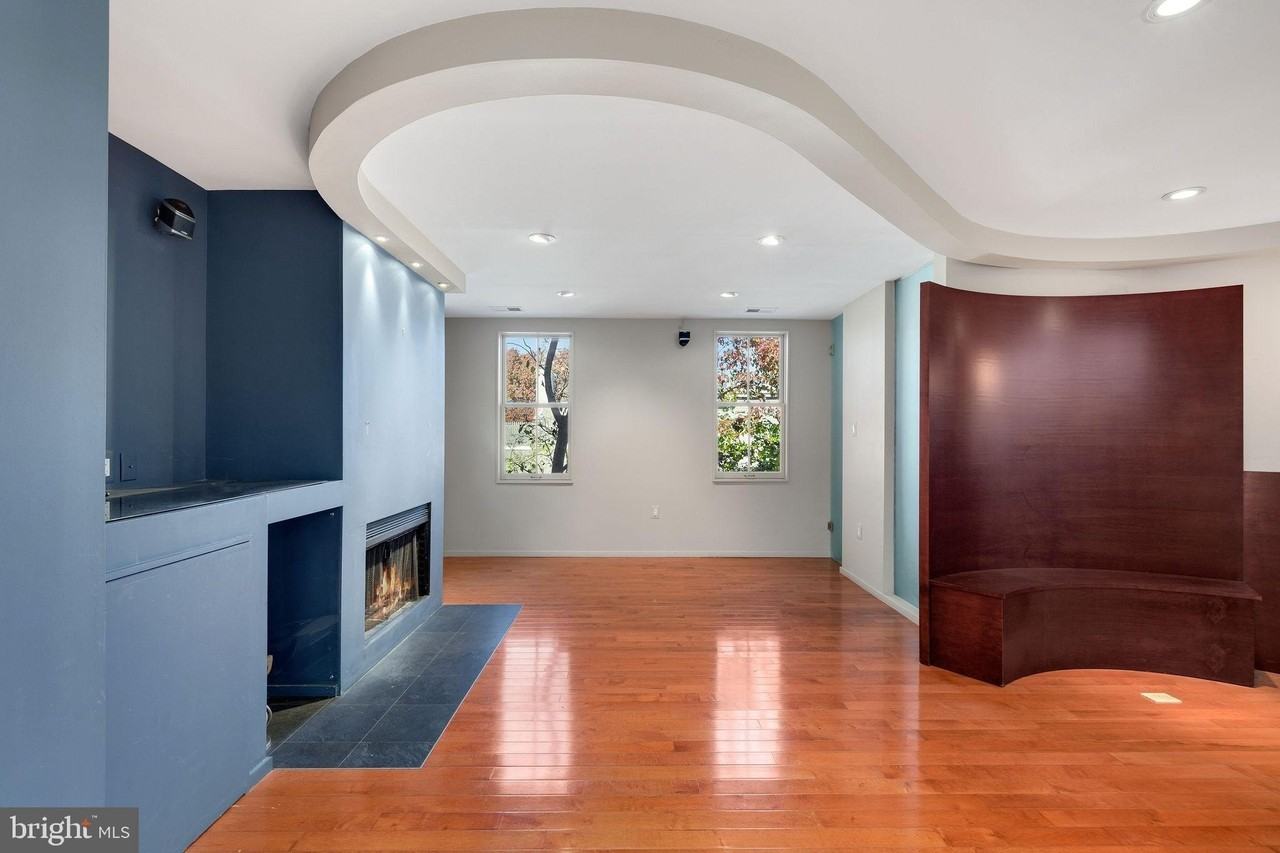 721 D St Ne - Photo 4 of 35