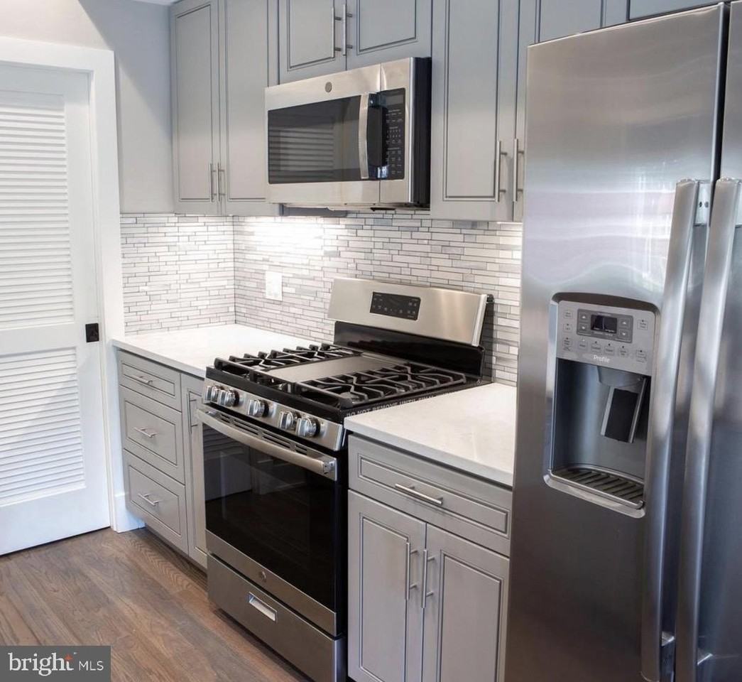 1701 Trinidad Ave Ne Apt 4 - Photo 6 of 20