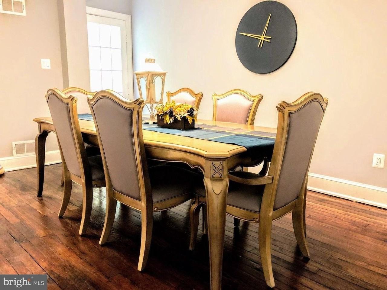 106 7th St Se - Photo 3 of 15