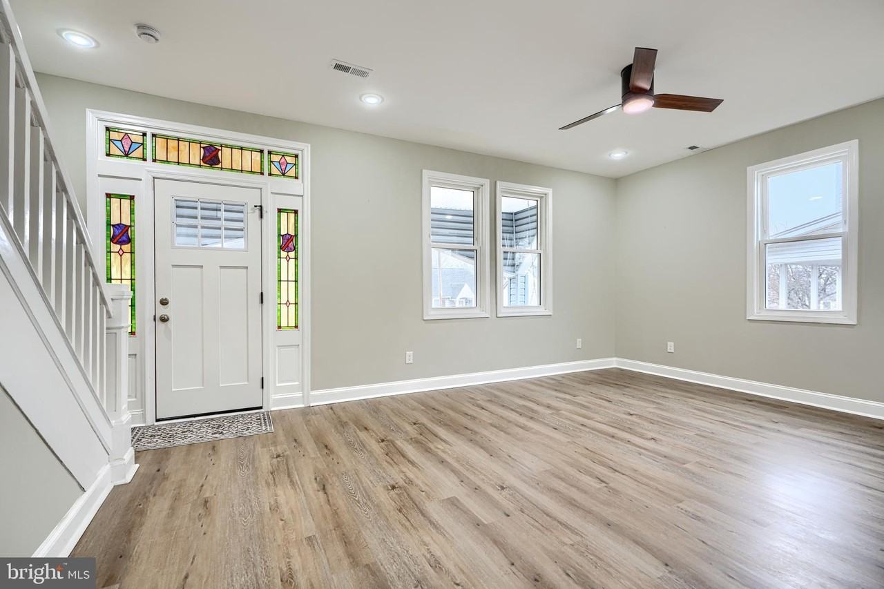 3901 Forrester Ave - Photo 4 of 40