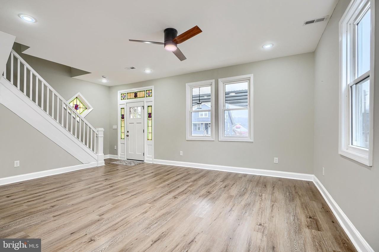 3901 Forrester Ave - Photo 5 of 40