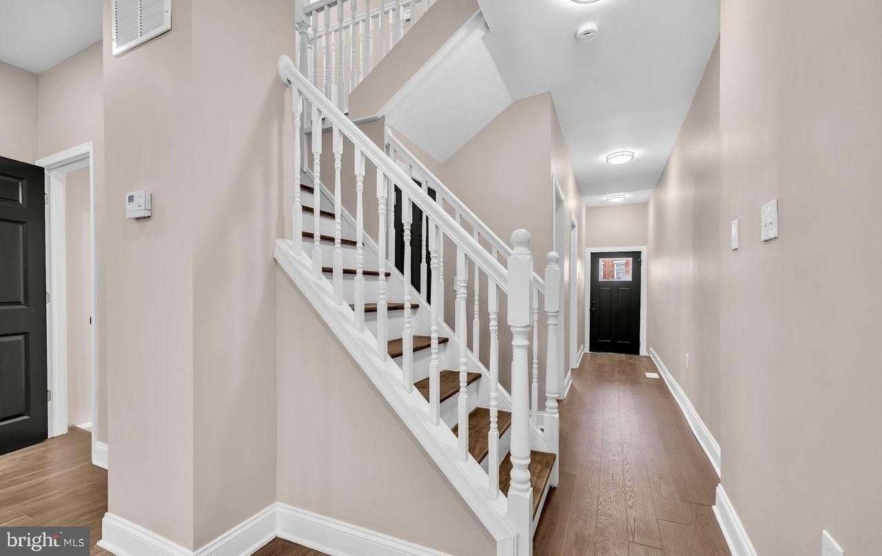 2045 E 31st St - Photo 7 of 24