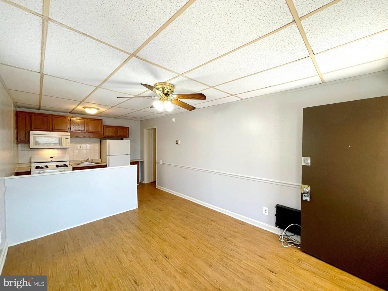 12707 Forest Knolls Pl Apt C - Photo 5 of 9