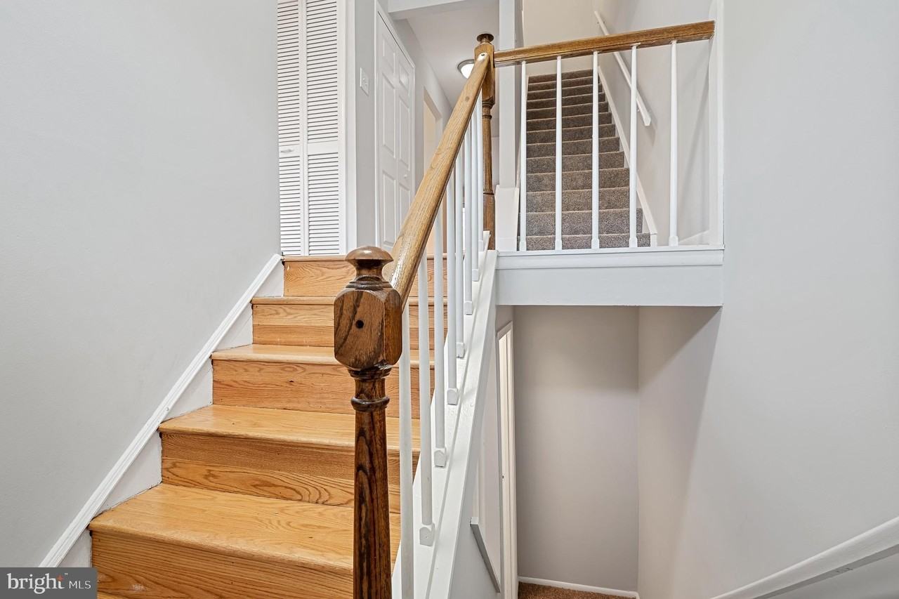 10661 High Beam Ct - Photo 5 of 50