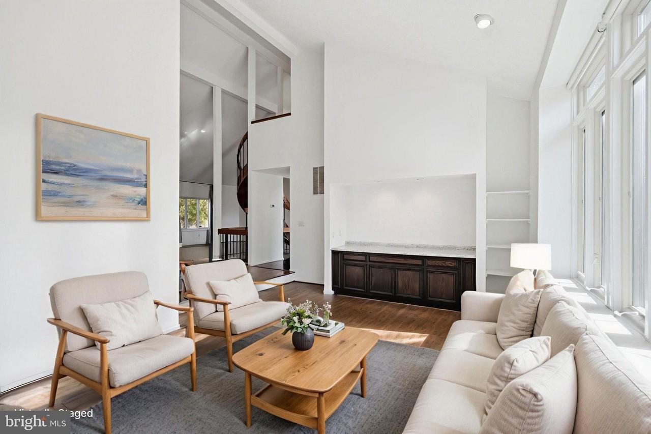 1 Springer Ct - Photo 5 of 23